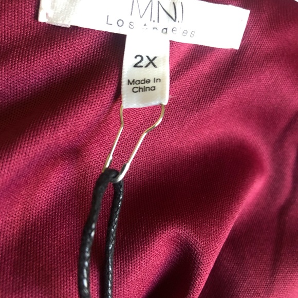 NWT -FOREVER 21 plus - Picture 5 of 9